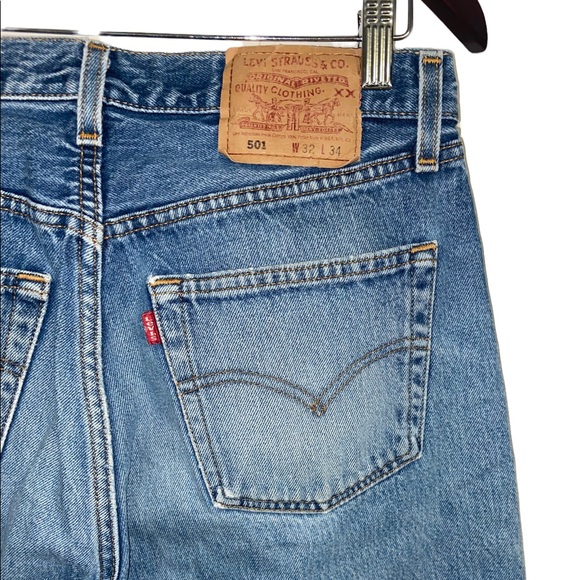 Vintage Levi’s 501 Cut Off medium Wash Jeans - Picture 8 of 13